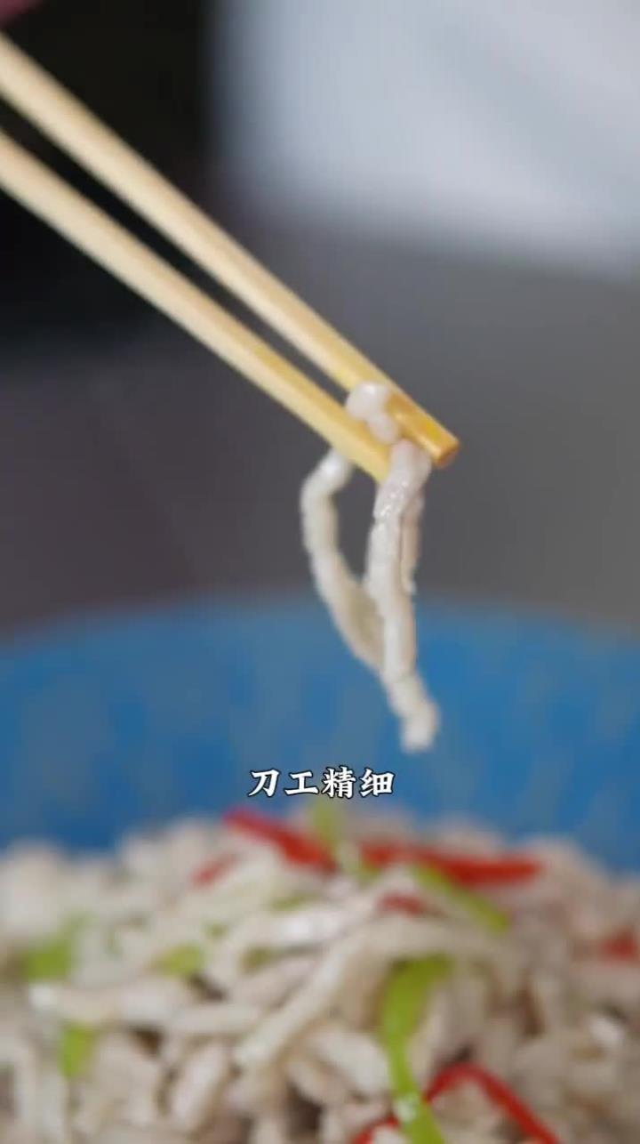 一道刀工精细,滑嫩无比,香嫩好吃又下饭的滑炒里脊丝