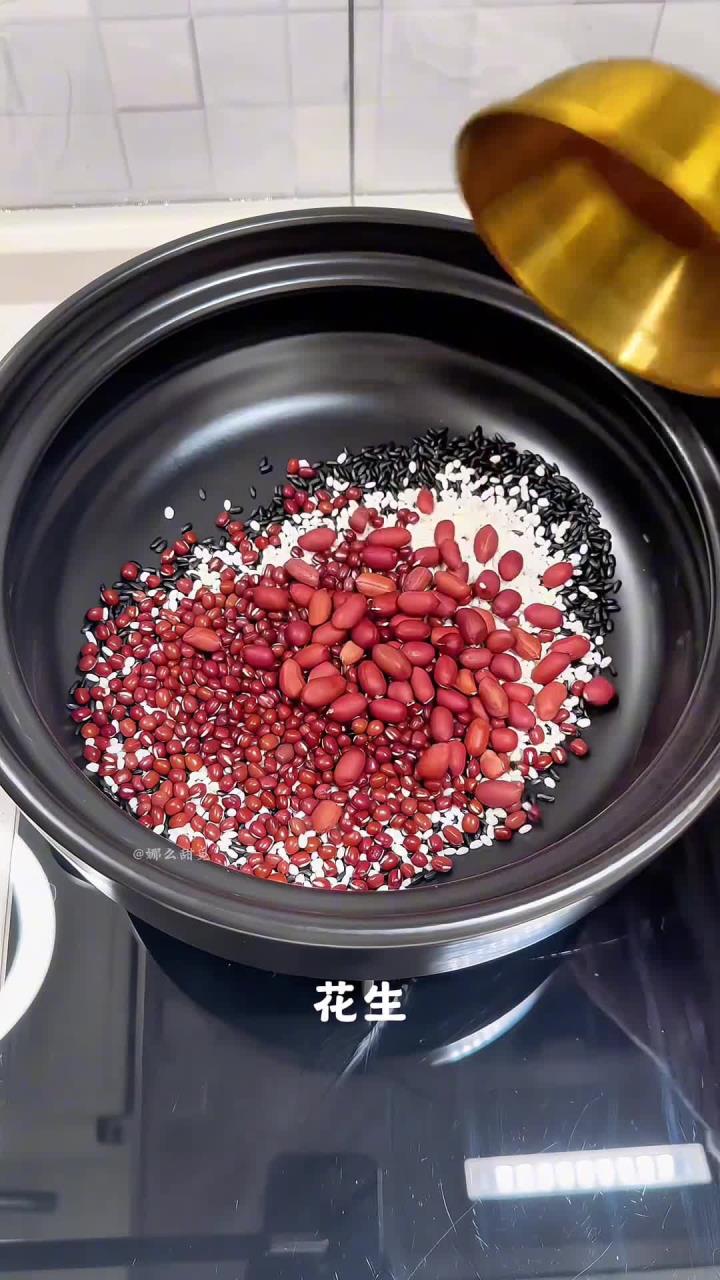 学会这个红豆粥 做给你爱熬夜的对象喝