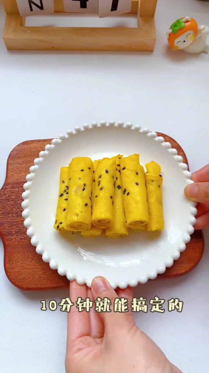 10分钟就能搞定的奶香鸡蛋卷，奶香味十足，松软好吃，宝宝很喜欢