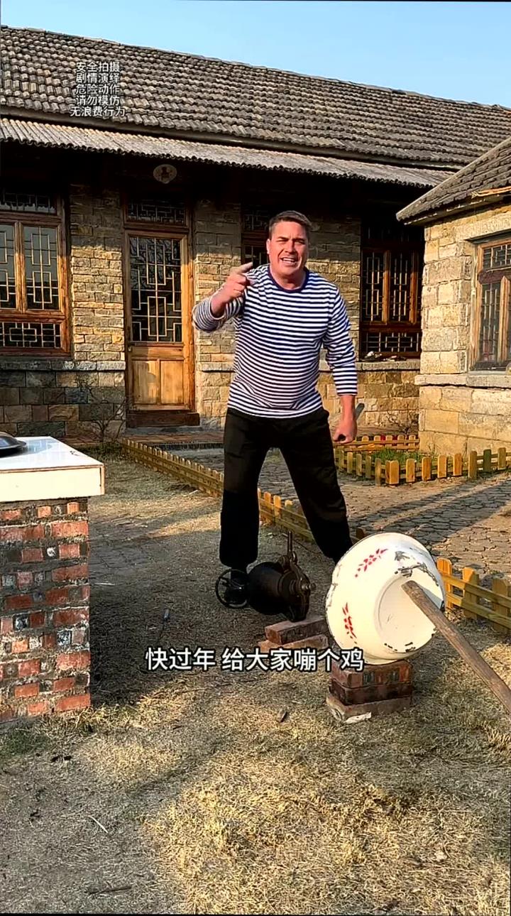 雷哥把爆米花机玩成万物复制器!小龙虾大公鸡全被嘣