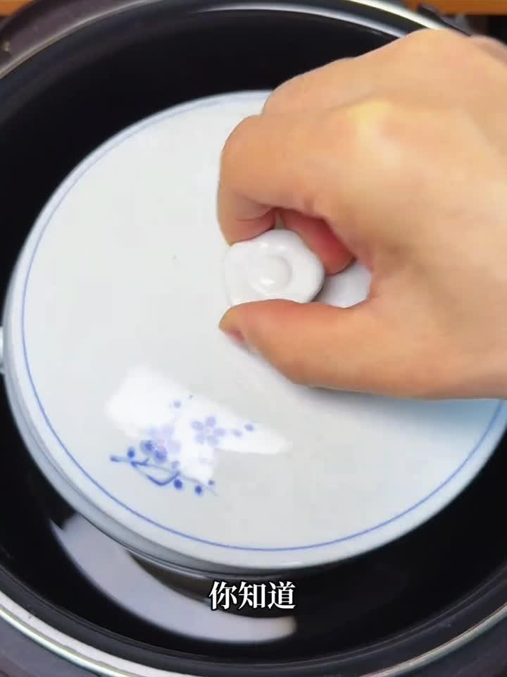 鲜掉眉毛!花胶鸽子汤这么做,滋补暖身零腥味!