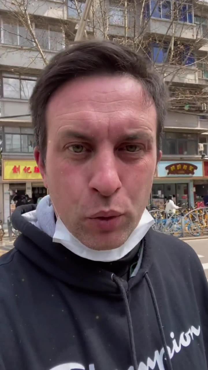万松园买到了很辣的热干面