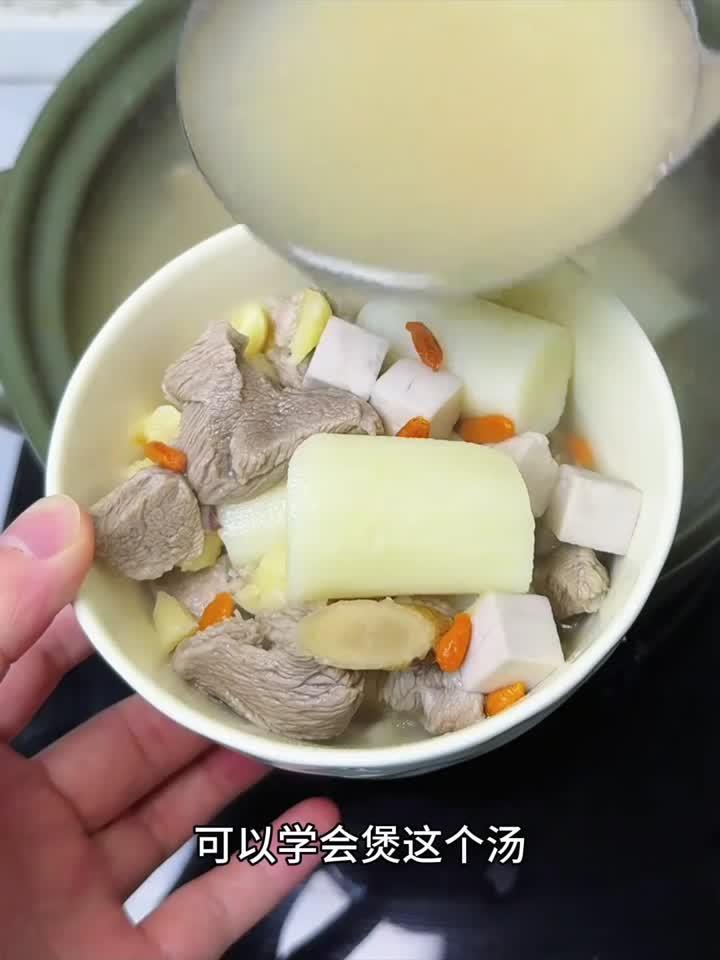养生必备!一碗广东靓汤,喝出红润好气色,简单又有效