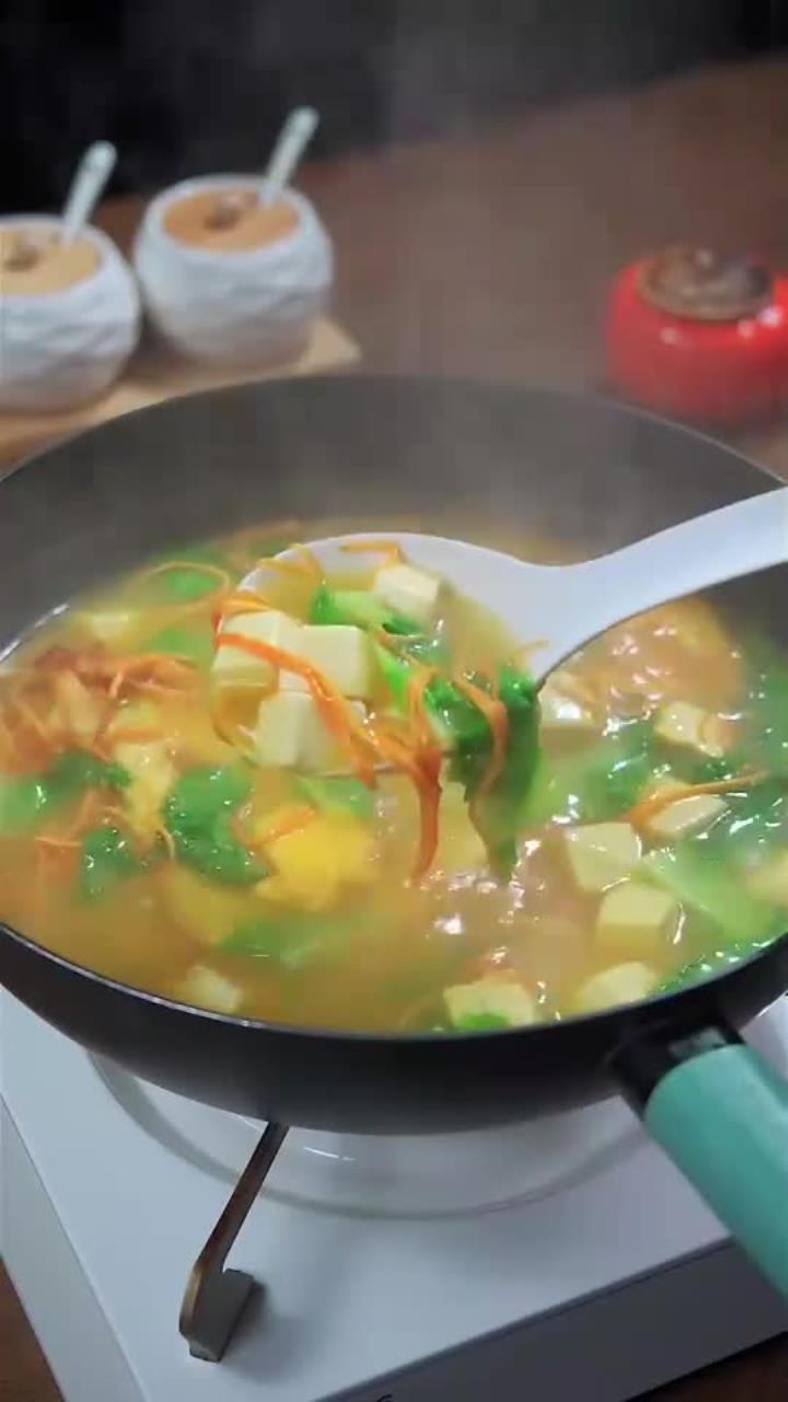 做这个虫草花豆腐汤做法简单