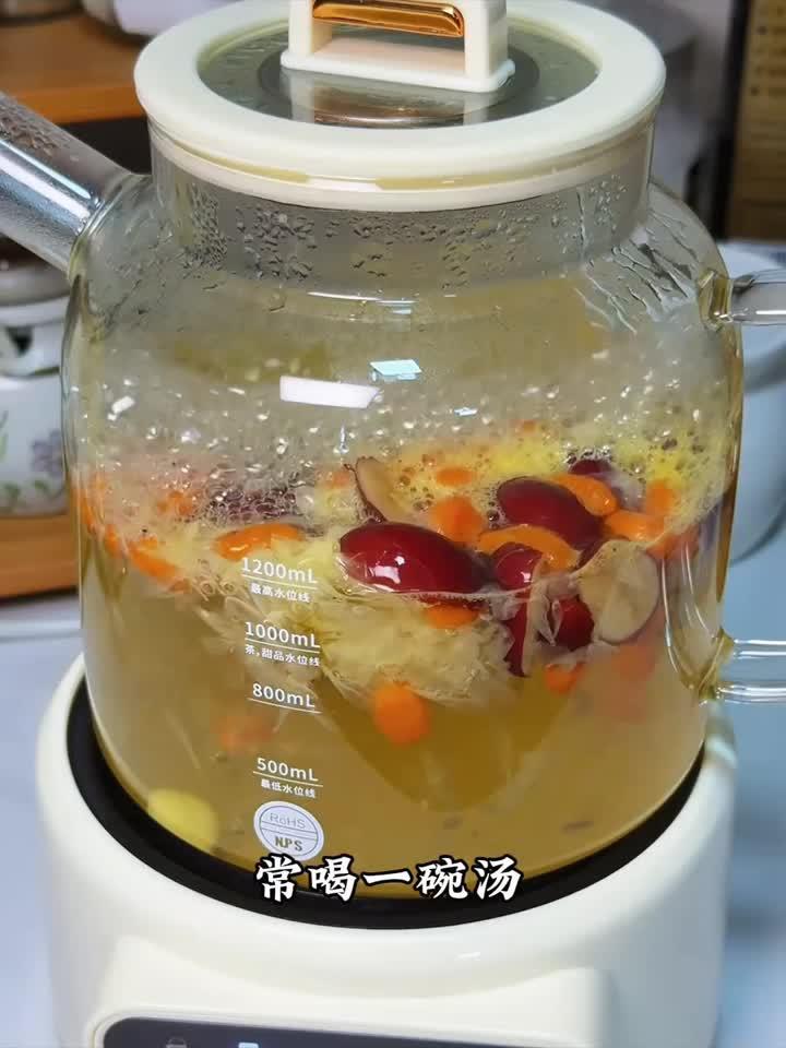 冬日养生妙招:关火下肉,煮出清澈不浑的冬瓜汤