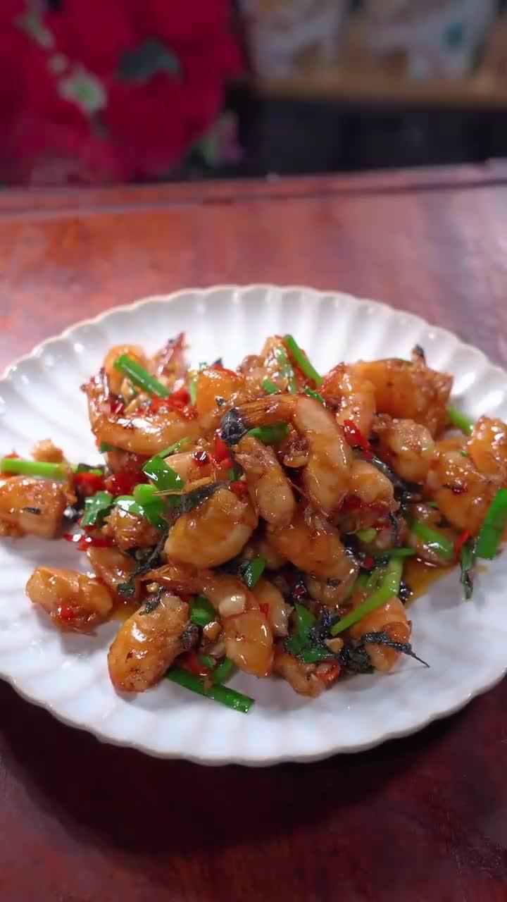 完美复刻紫苏炒虾，紫苏味浓郁