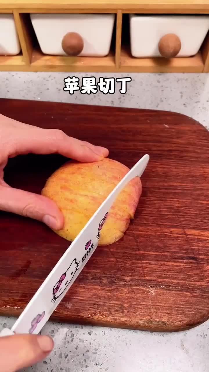 香甜美味的苹果鸡蛋饼