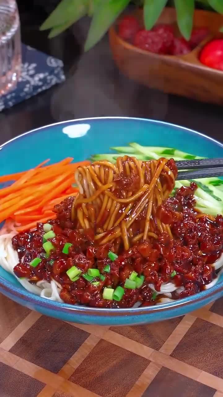 教你做特色的炸酱面!