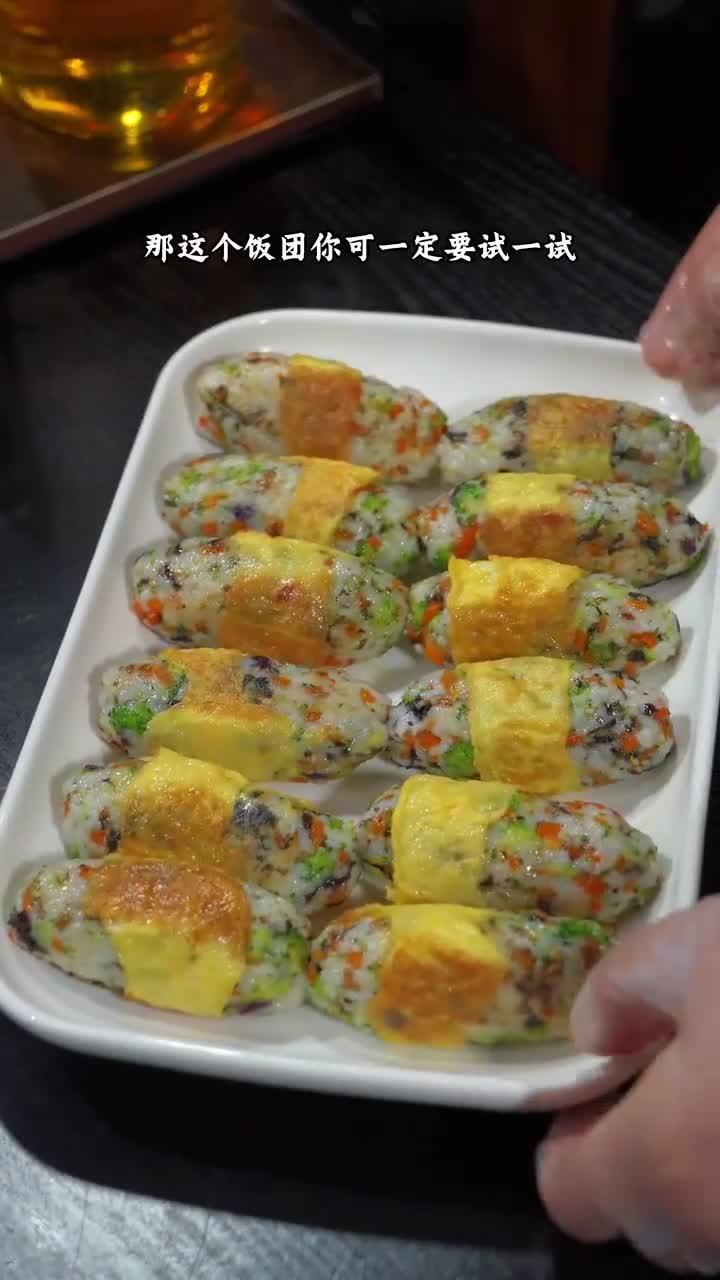 孩子们不爱吃蔬菜,试试这个海苔拌饭