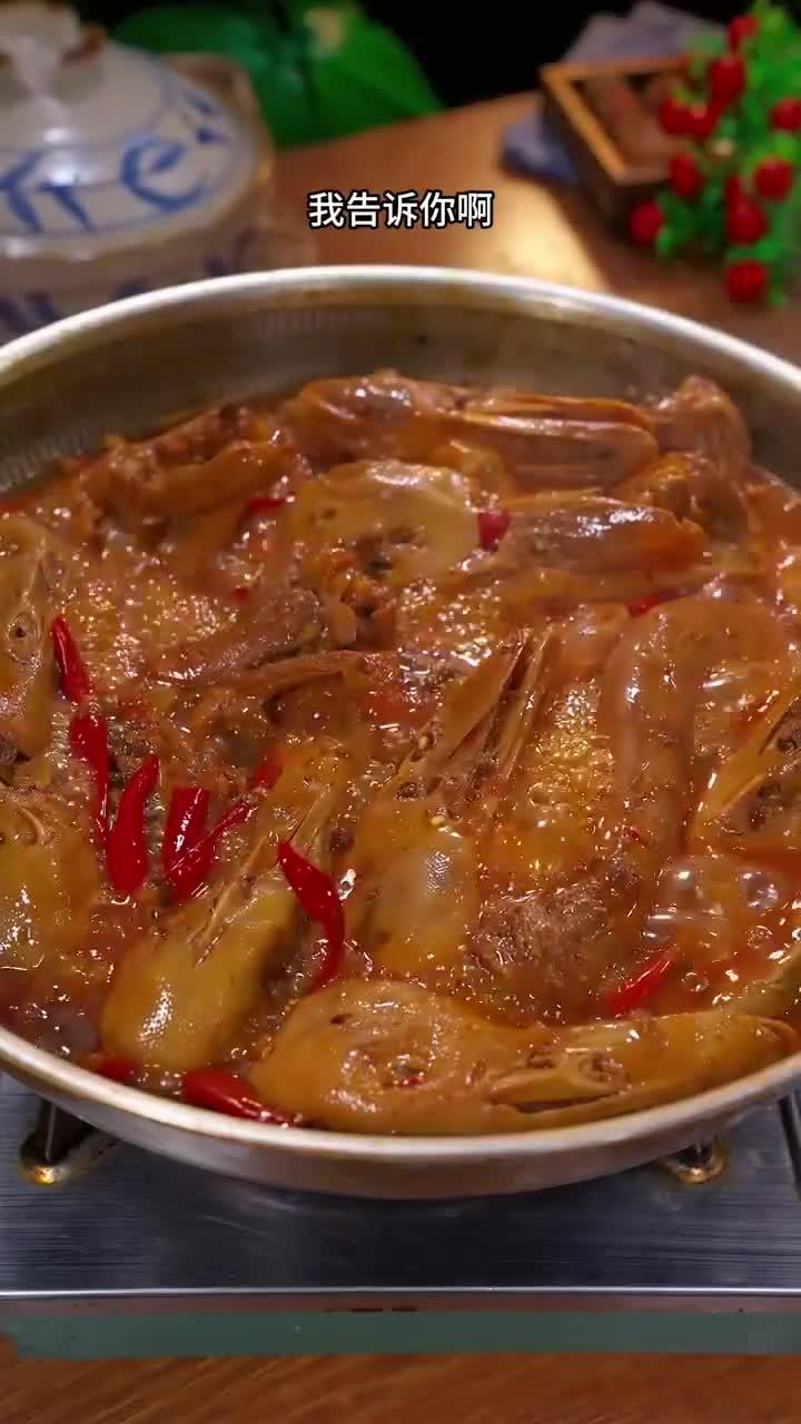 以后想吃鸭货就在家里做,想吃什么卤什么