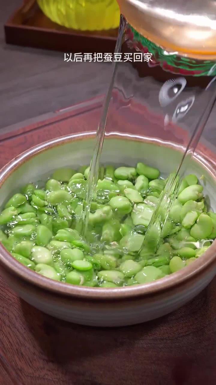 美味可口韭菜炒蚕豆