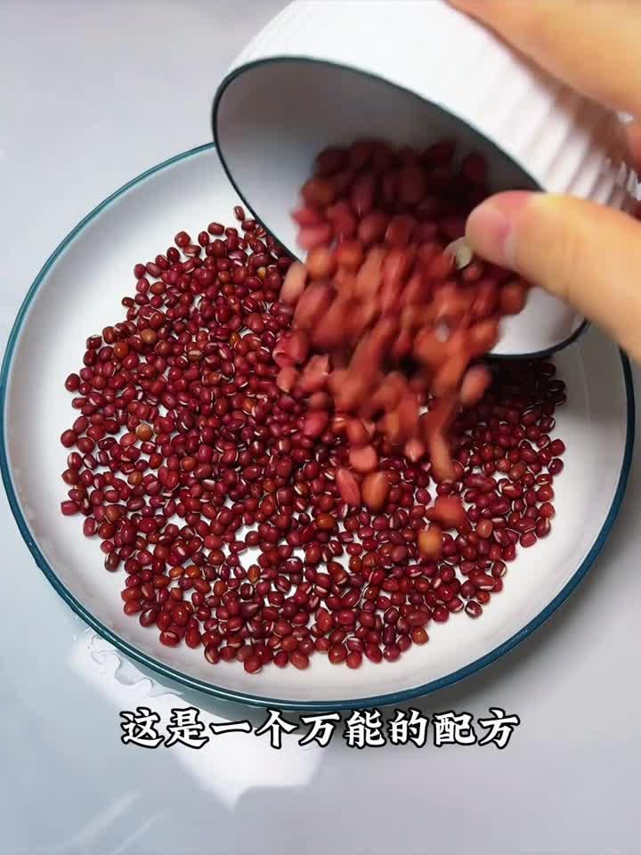 汤医生力荐的健脾养胃汤，鲜香暖胃，全家都抢着喝！