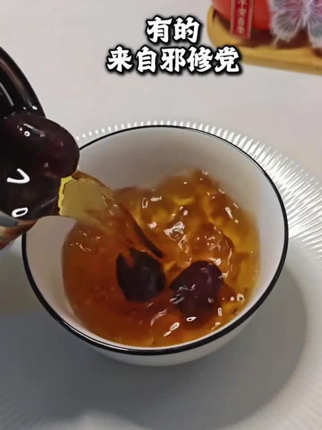 咸橄榄排骨汤：一碗暖胃又养生的家常好滋味！