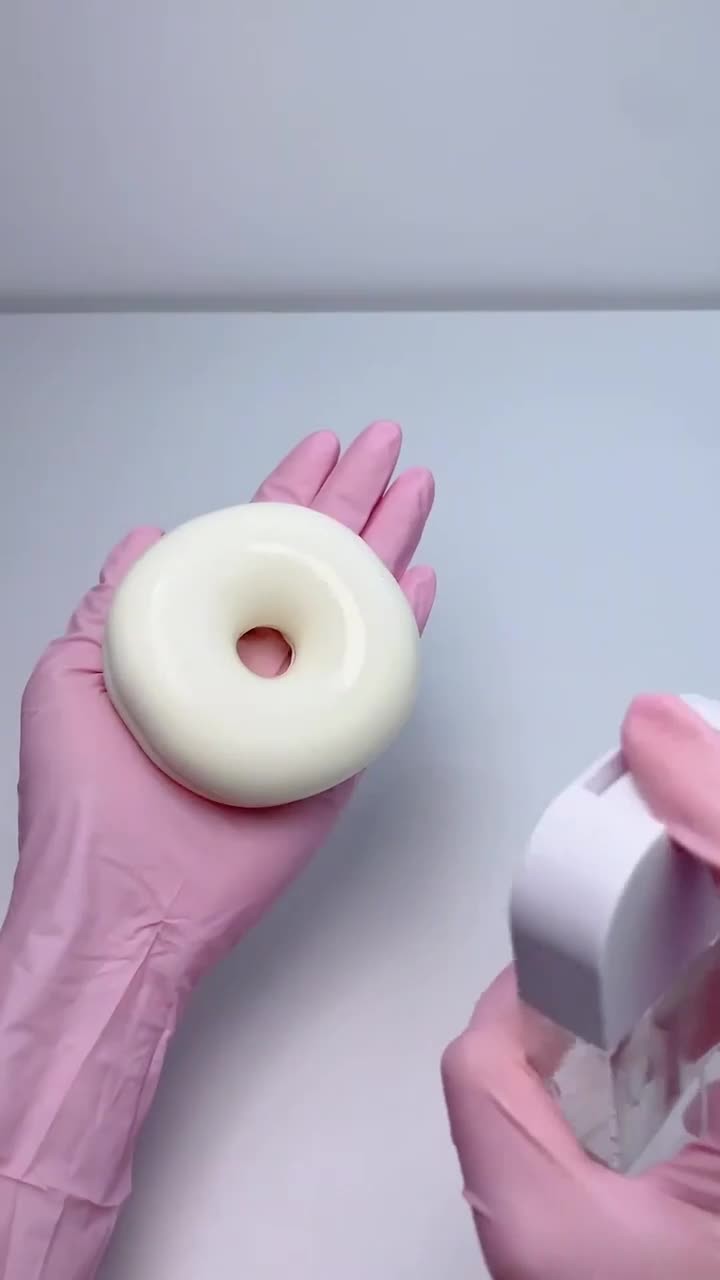 奶白色甜甜圈泡泡流水声
