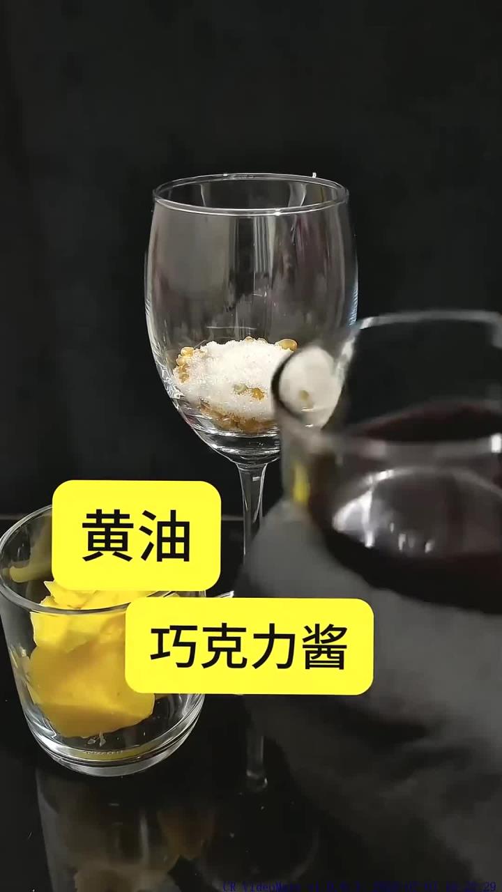 烧红的铁球vs玉米+白砂糖+巧克力酱+黄油