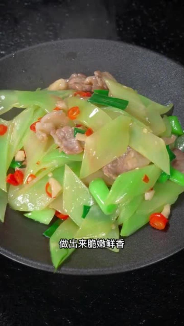 莴笋炒肉做法,这样做脆嫩鲜香,超级下饭!