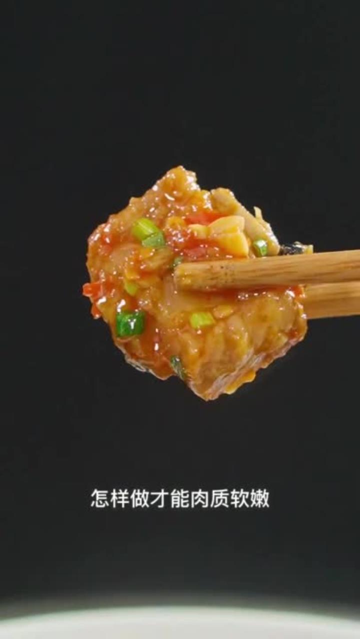 湖南蒸菜剁椒蒸排骨教程:这样做肉质软嫩!