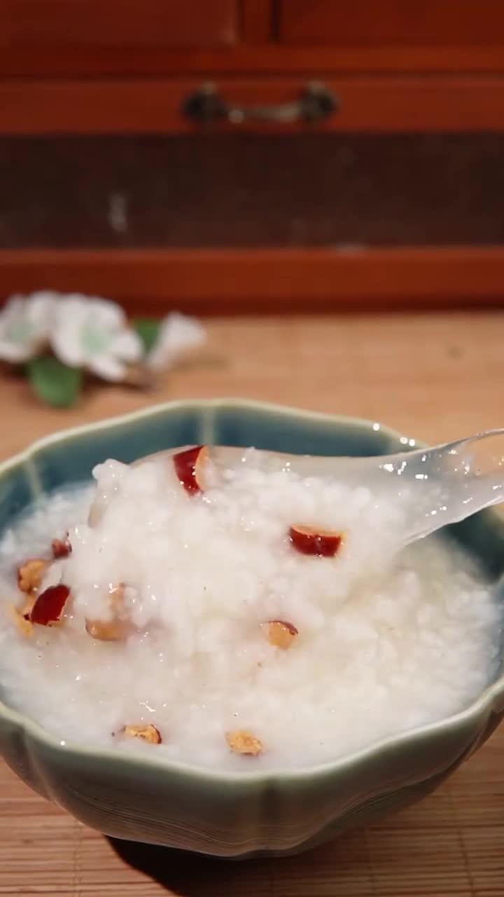 气xu秋易困乏……早餐一碗黄芪粥是真的
