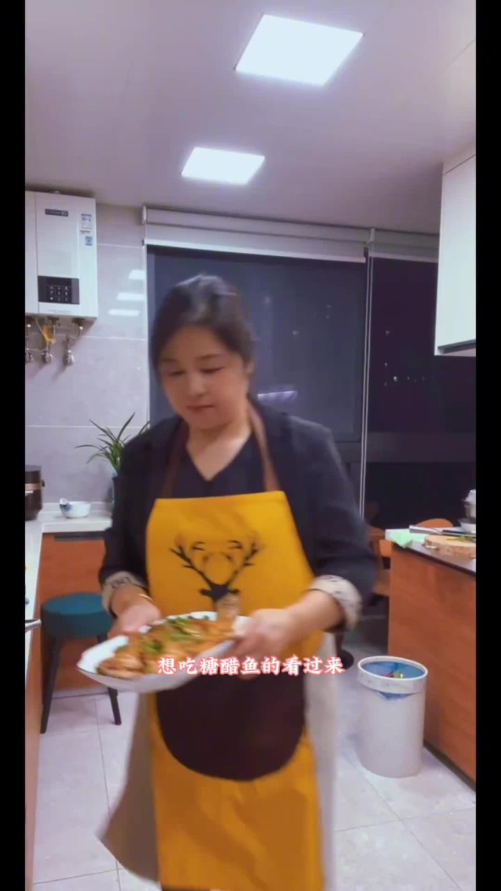 喜欢吃糖醋鱼的一定要去试试这道糖醋桂鱼，酸酸甜甜真的超级好吃