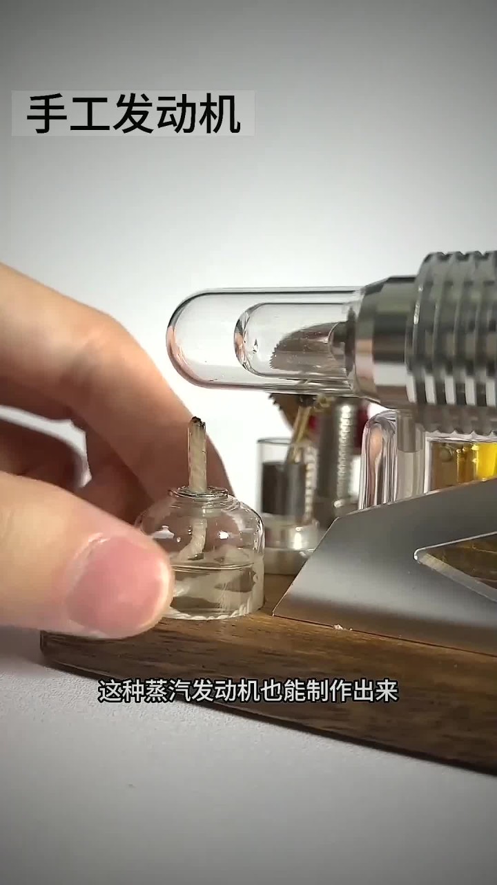 小伙太厉害了,蒸汽发动机都能制作出来,转速不比电机慢