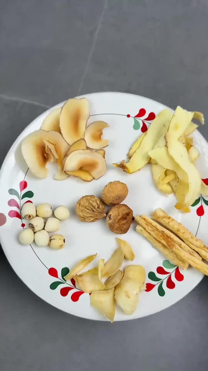 季节交替,嗓子难受得很。试一试这款汤