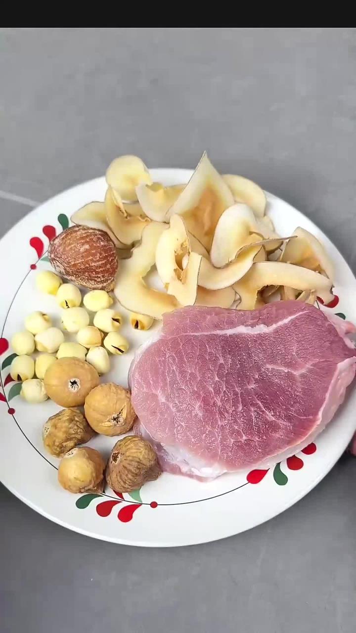 总是觉得很烦躁,那你就要试一试这个清润舒心无花果瘦肉汤