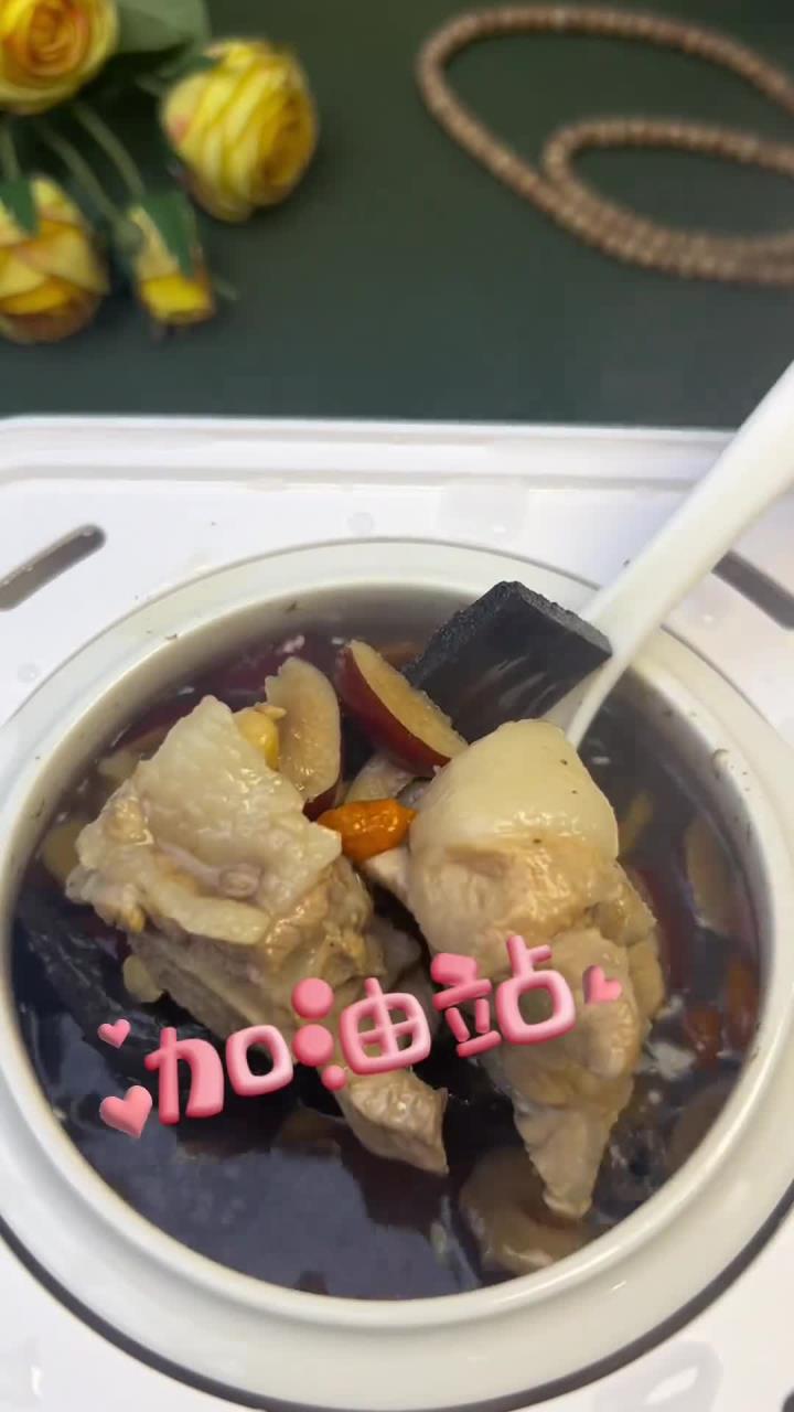 饭吃不吃都行，汤一定要喝光