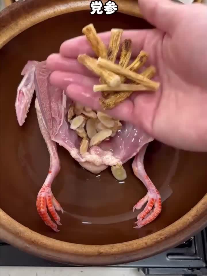 轻养手账:鸽子肉和麦冬是好搭档,一起炖汤喝,身体舒服,少生病