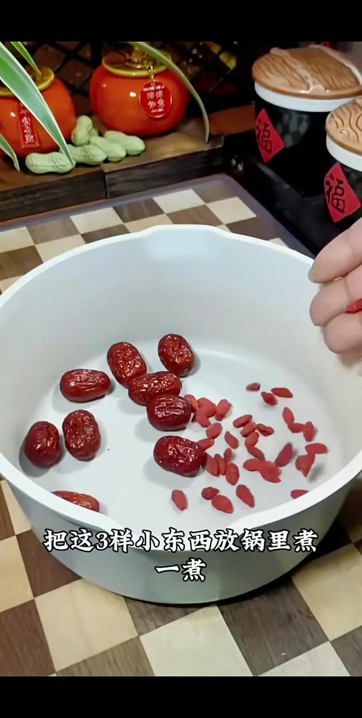 红枣枸杞鸡蛋一起煮竟然这么厉害