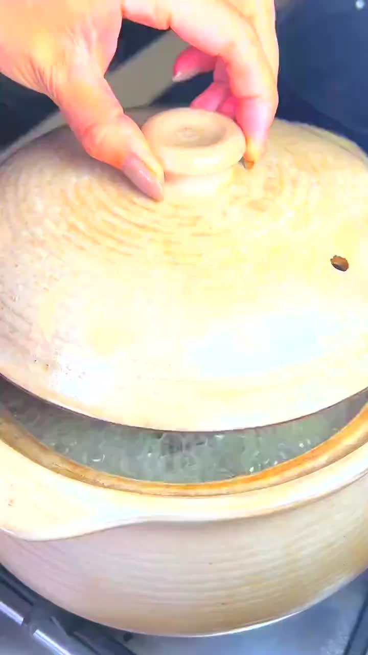 累了!困了!就喝猪肚鸡汤,让你能量满满,今天把猪肚鸡汤不发腥不发苦的方法分享给大