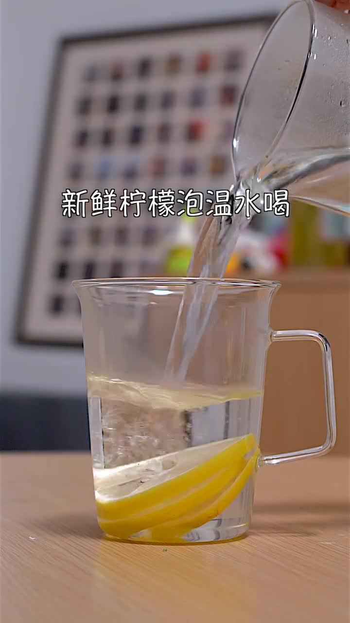 早餐店秘方：3 分钟桂圆红枣饮，女人喝气色 up
