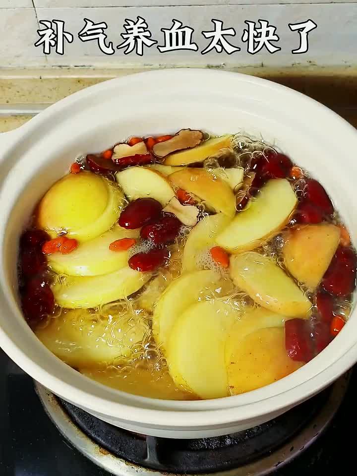 气血双补的苹果红枣鸡蛋汤,喝出桃花般好气色!