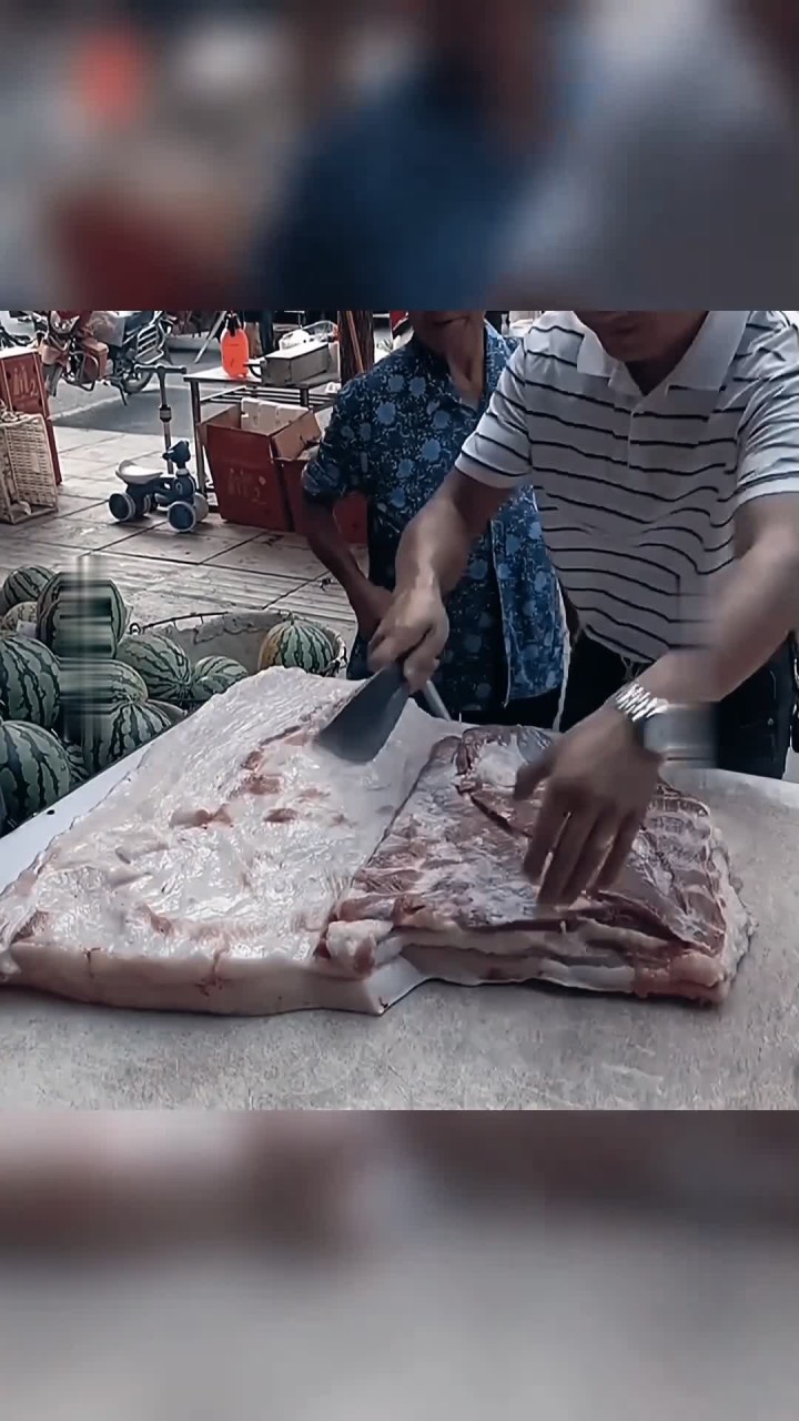 正宗的土猪肉,一点瘦肉都没有