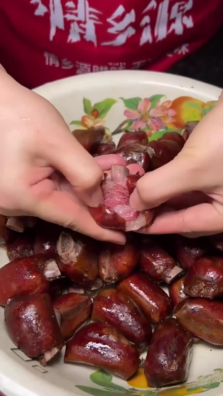 腊肉排骨香肠
