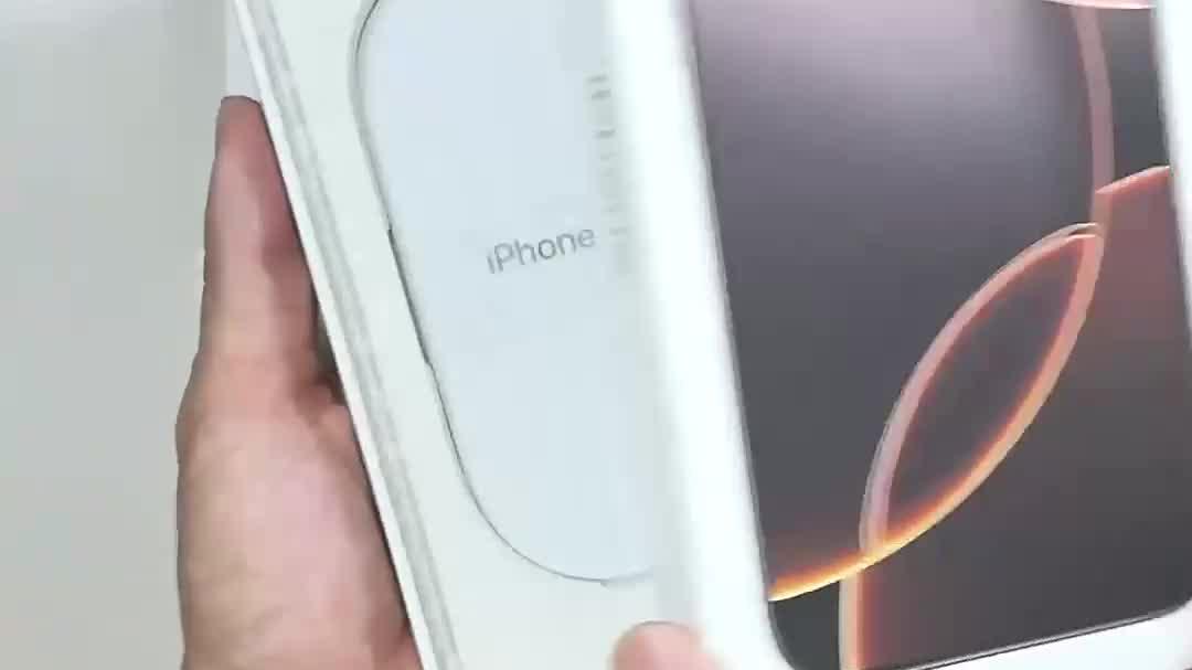 iPhone说明书大揭秘:早期纸质与现代电子版对比。你喜欢哪一种