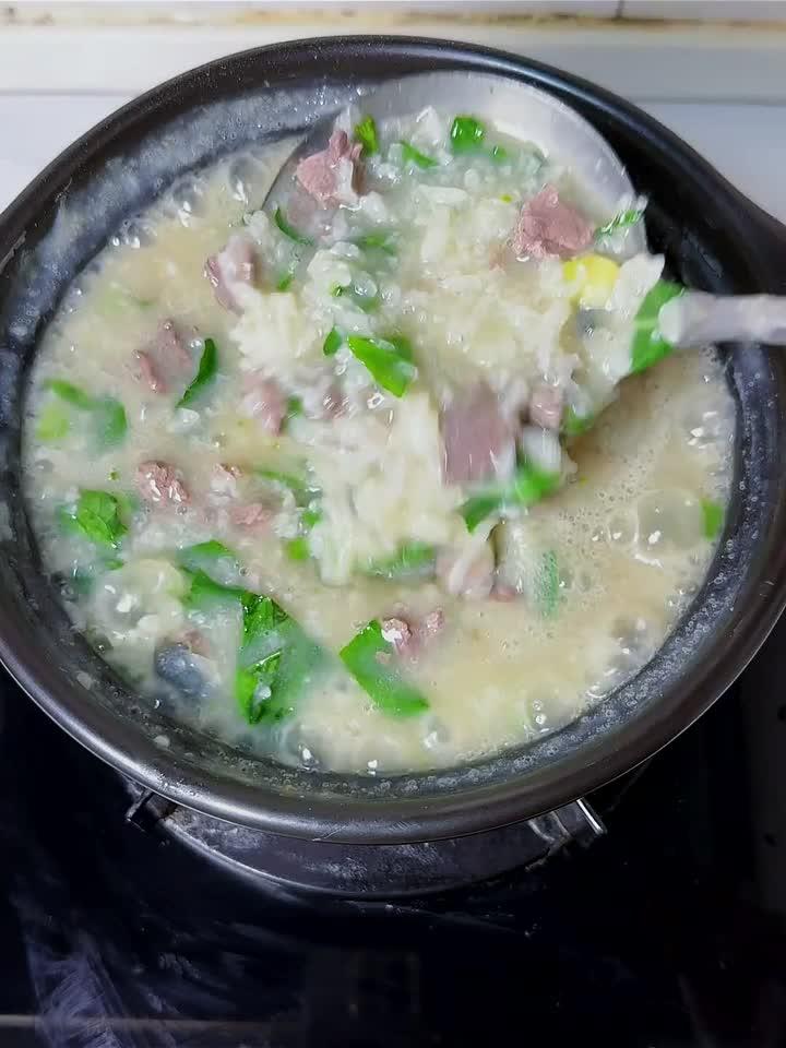 暖胃又滋补的皮蛋牛肉粥，30分钟轻松搞定！