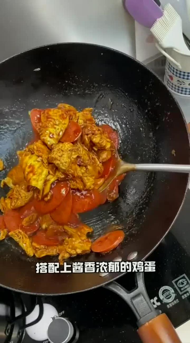 老公真的爱死这道菜了焦香的火腿搭配酱香的鸡蛋拌饭无敌了