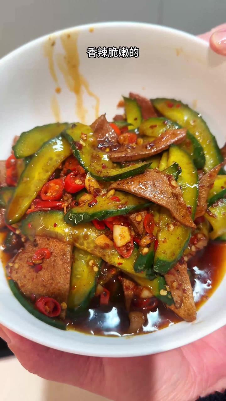 黄瓜配上猪肝这样炒真的特别好吃