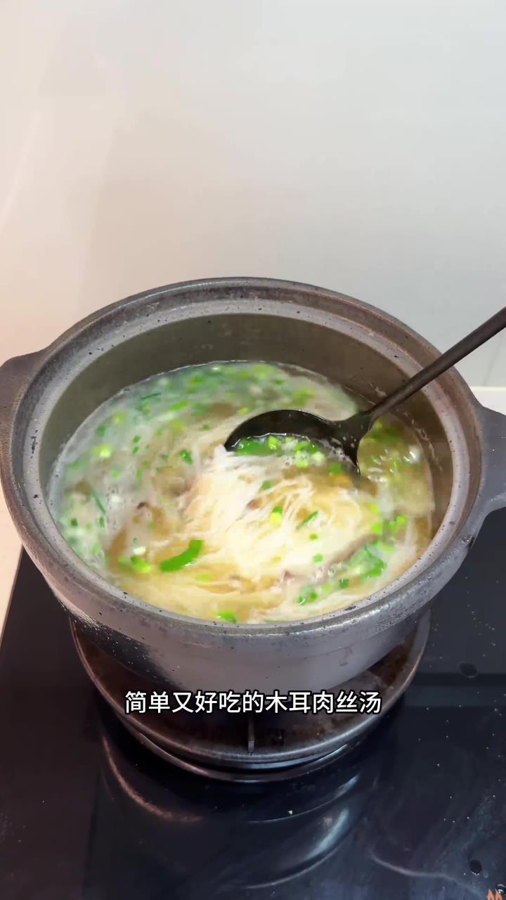 今天这道这个汤米粉太好吃了，一碗不够再来一碗