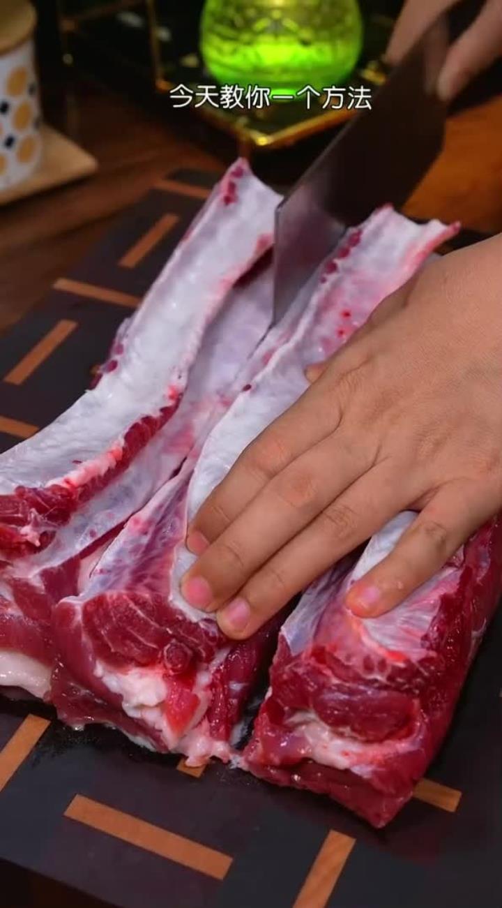 家里有小朋友的，一定要多给孩子做这个咖喱牛肉，又香又嫩营养满满