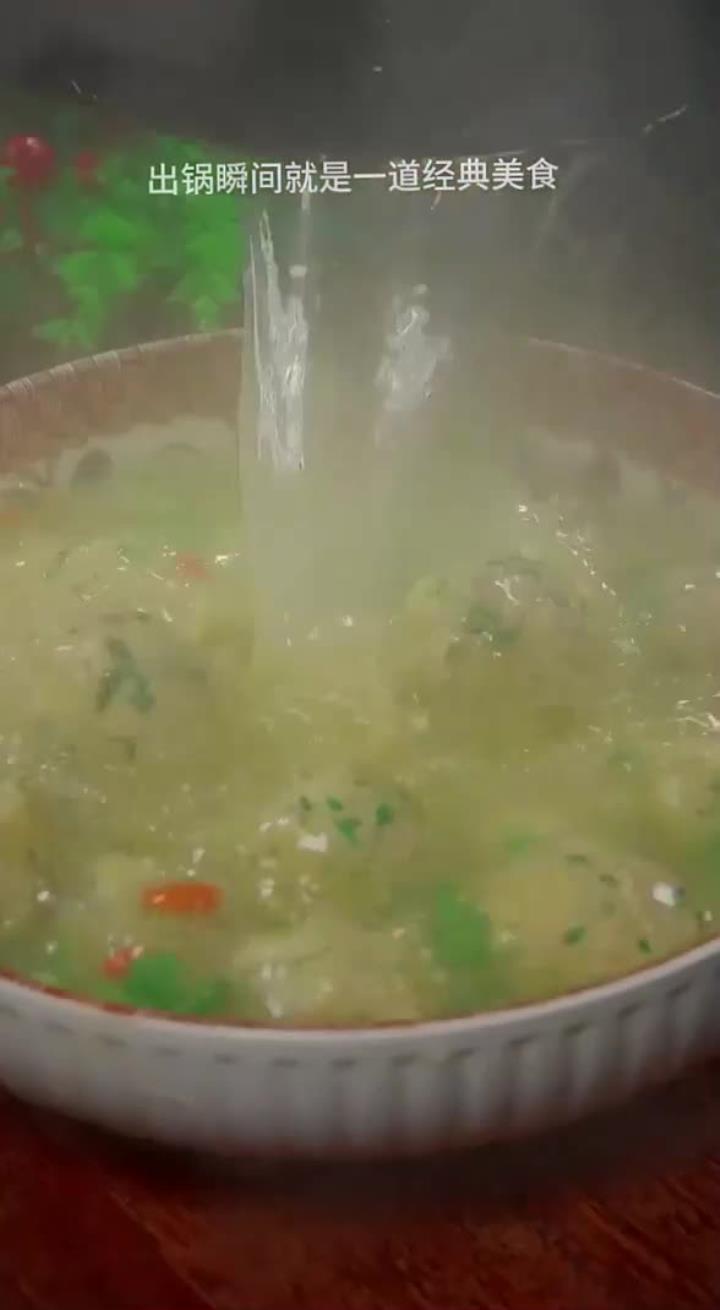 香菜丸子 这样做的香菜丸子,鲜香滑嫩,好吃不油腻,大小朋友都爱吃!