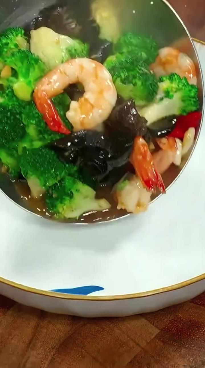 过年餐桌上必备的十五道家常菜，学会给家人露一手