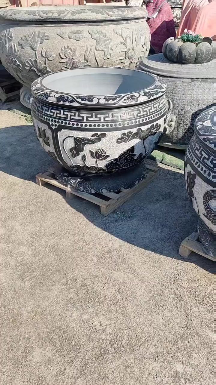 青石鱼缸新中式庭院摆件必选。ou上热门