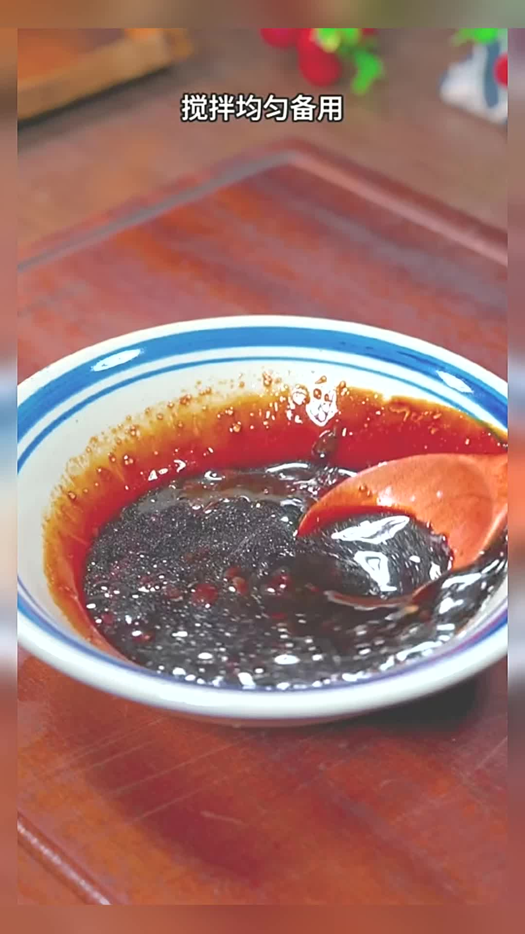 面条别总是煮着吃了,试试这个鸡蛋酱面,做法简单特别好吃