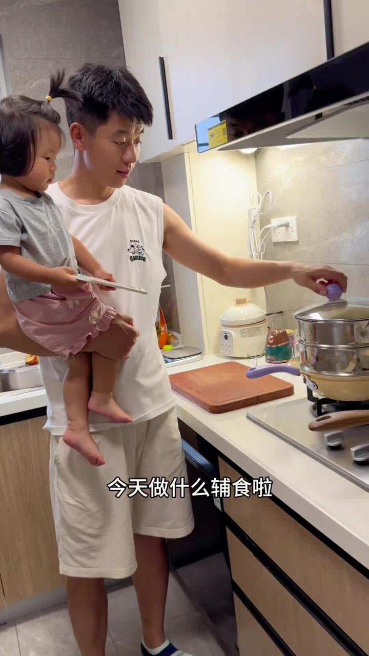 一岁宝宝可以吃的米粒花卷 宝宝要多吃面食哦这个花卷真的老香了