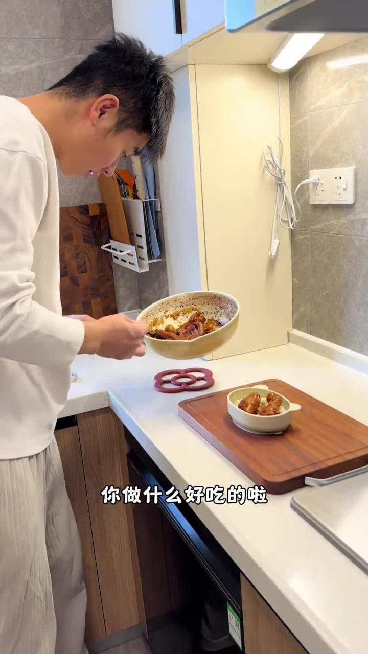 一岁宝宝就可以吃的卤鸡腿卤鸡翅太好吃啦 卤鸡腿卤鸡翅 做法真的很简单 软烂入味满屋