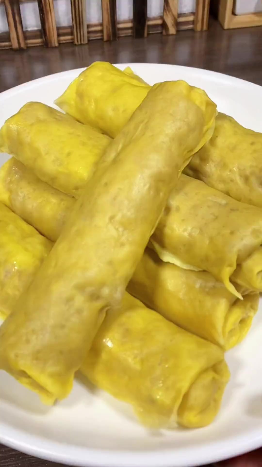 肉蛋卷，我们一般放在全家福里面，可以直接吃，你们哪里叫什么名