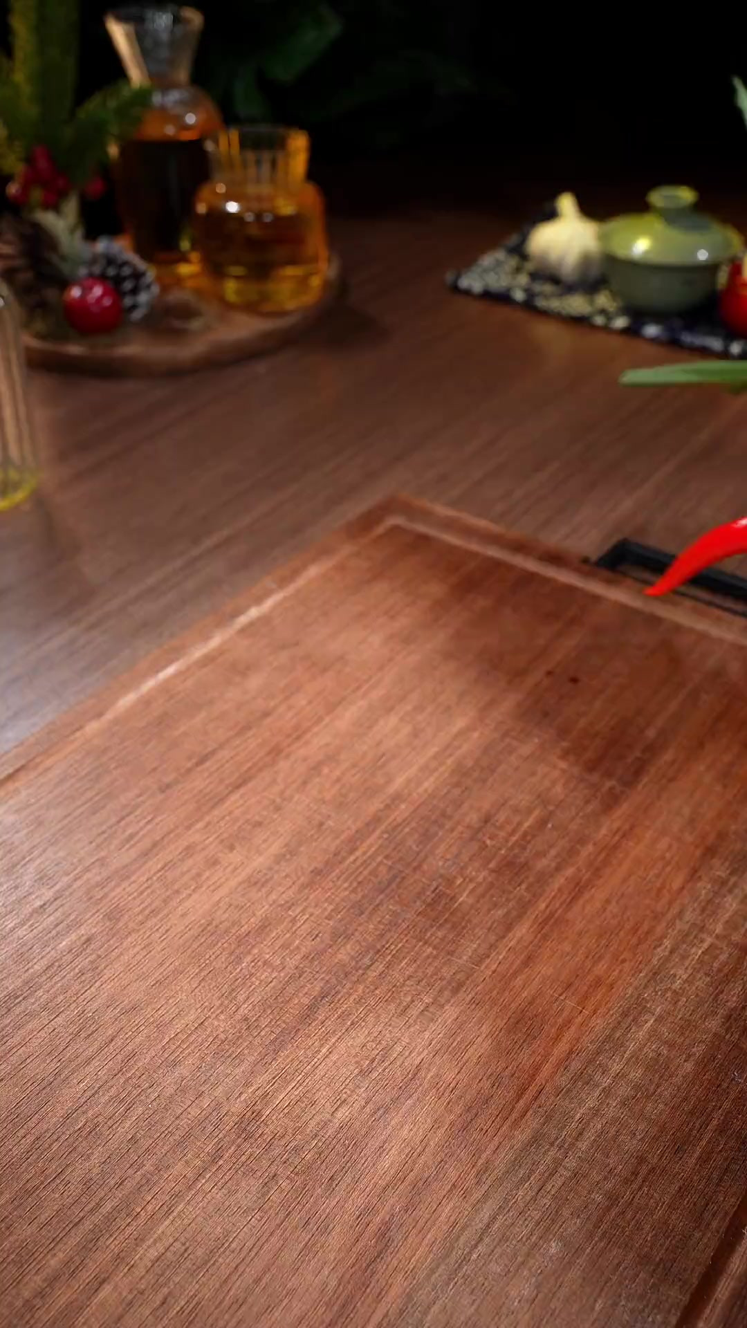 蒜苗炒香肠这样做真的太好吃了，麻辣鲜香入味