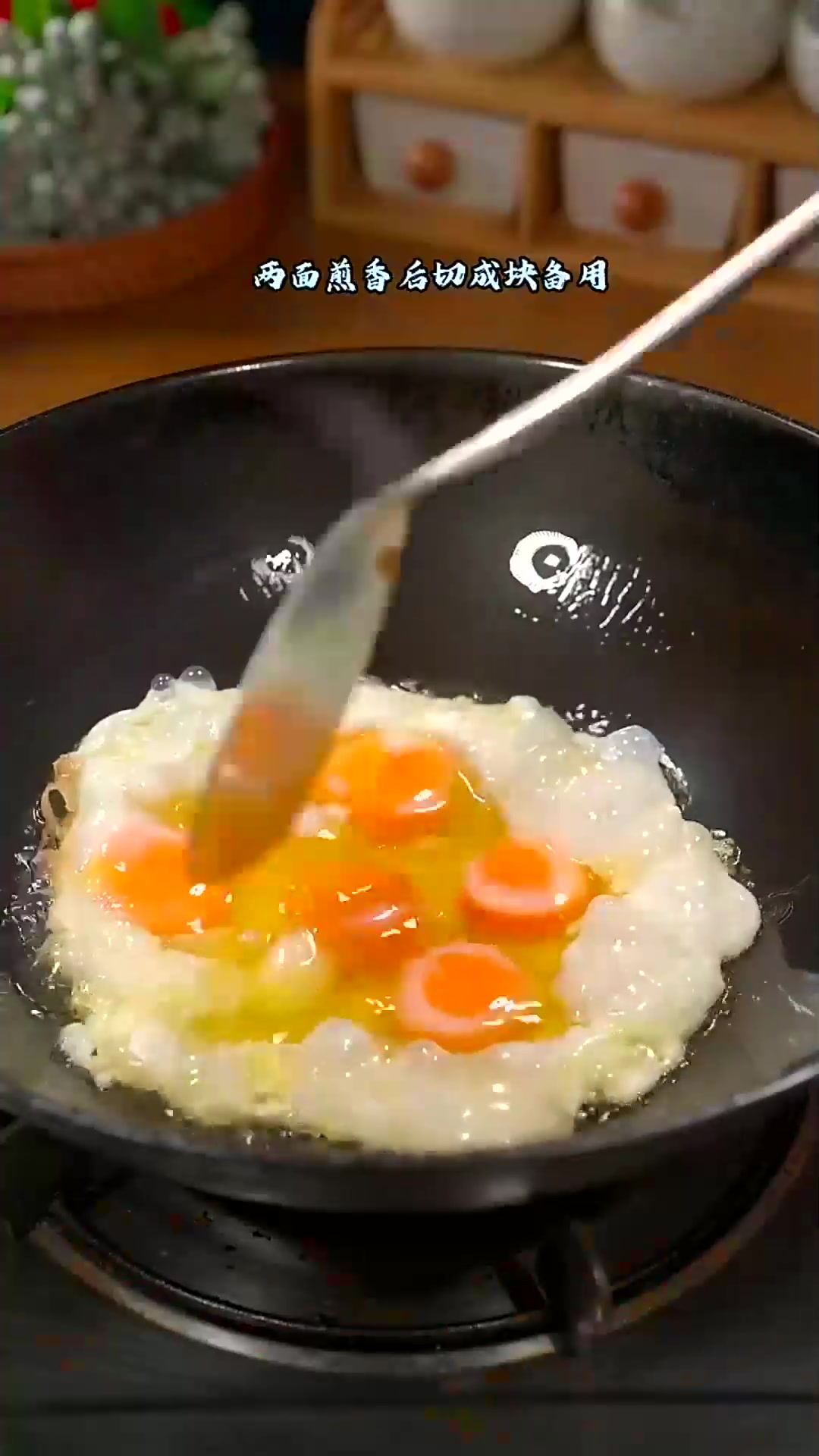  天热做个酸菜小笋鸡蛋汤