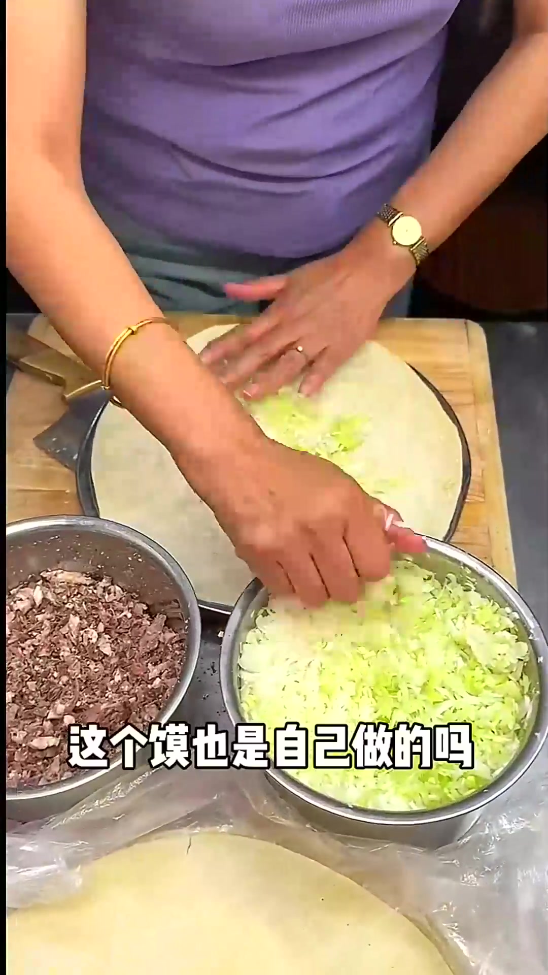  开封街边20元一份羊肉炕馍!